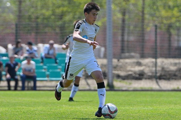 anzhi_-_2002_-_v_yutub.jpg